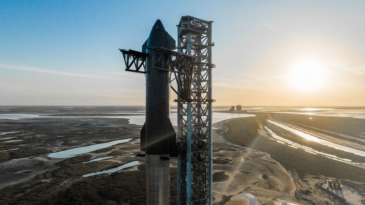 Starship on the launch pad near Boca Chica, Texas in March 2022.