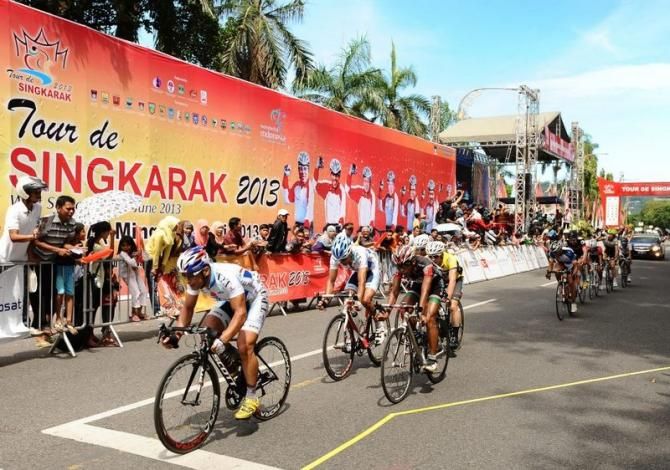 Mehdi Sohrabi (Tabriz Petrochemical Cycling Team) wins the final stage of the Tour de Singkarak