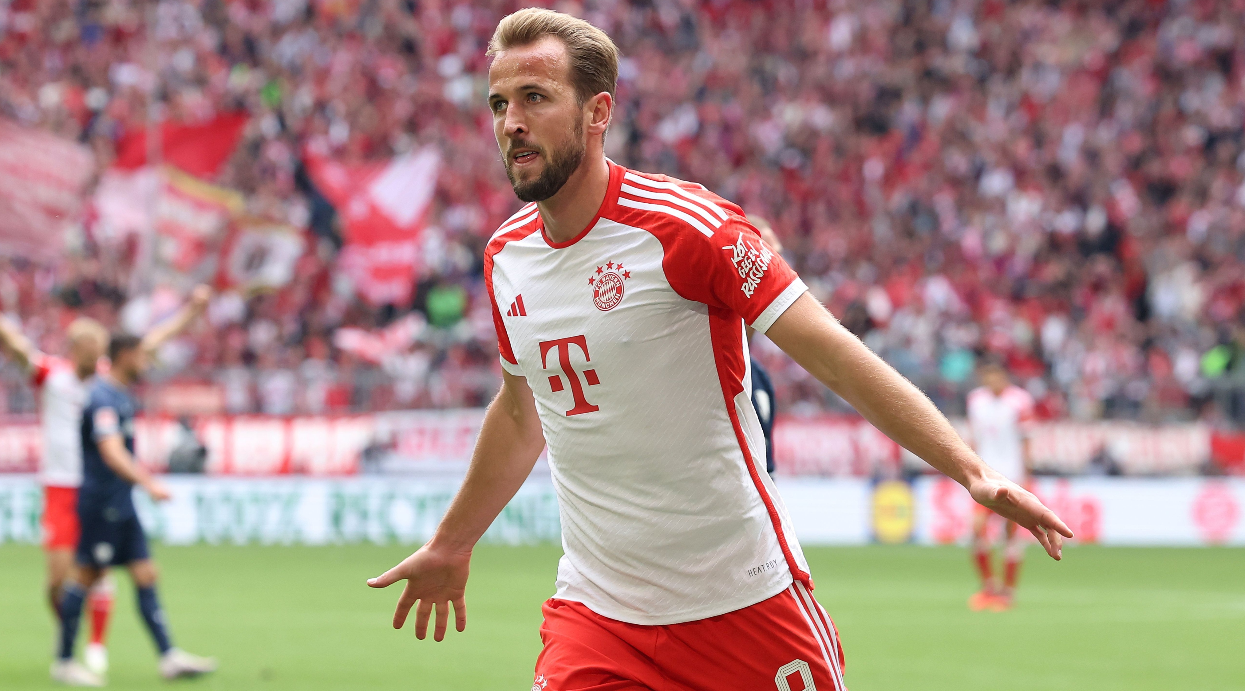 MUNICH, GERMANY - SEPTEMBER 23: Harry Kane of FC Bayern München celebrates scoring the second team goal during the Bundesliga match between FC Bayern München and VfL Bochum 1848 at Allianz Arena on September 23, 2023 in Munich, Germany. (Photo by Alexander Hassenstein/Getty Images)