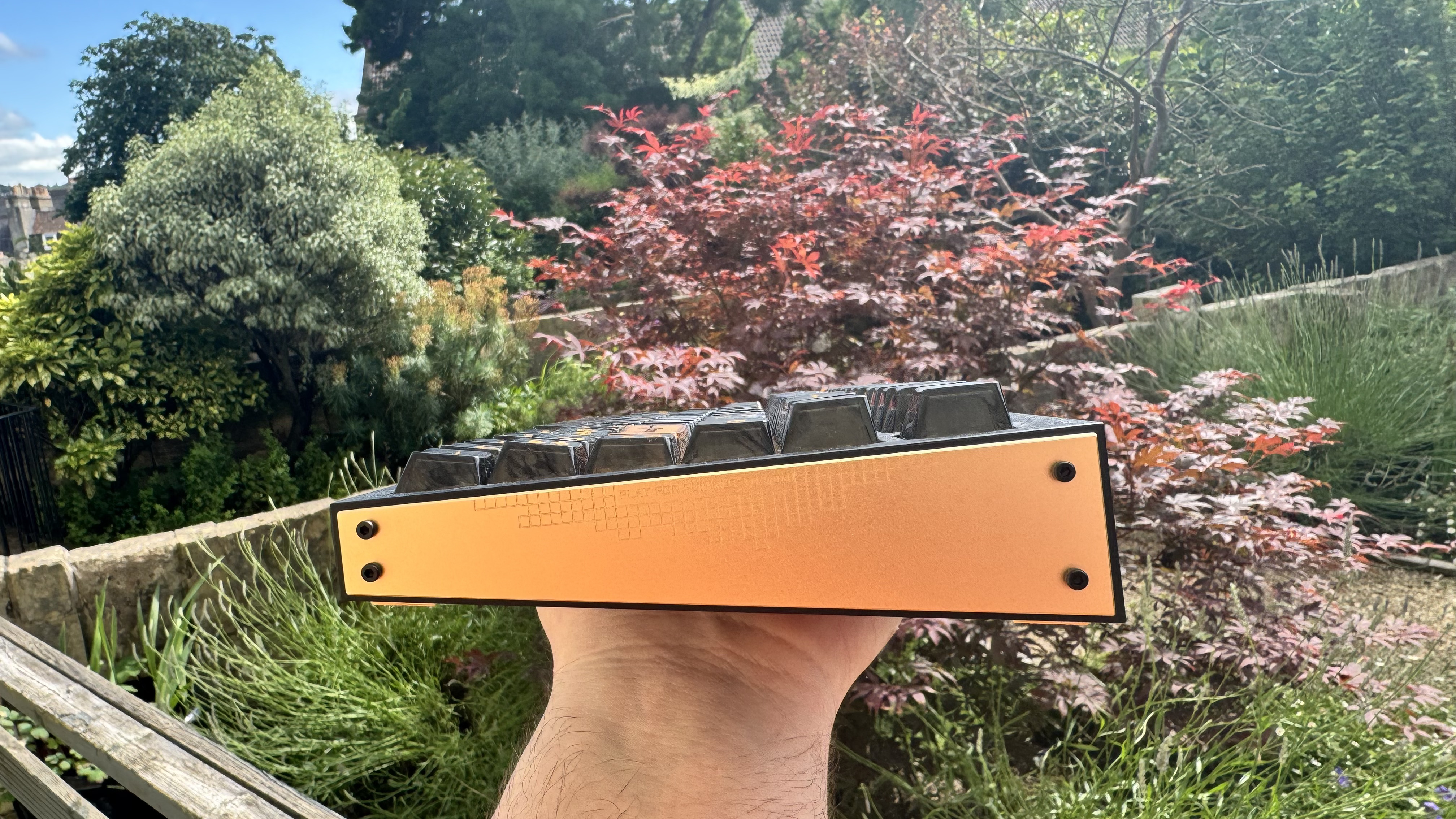 Melgeek Real 81 gaming keyboard outside