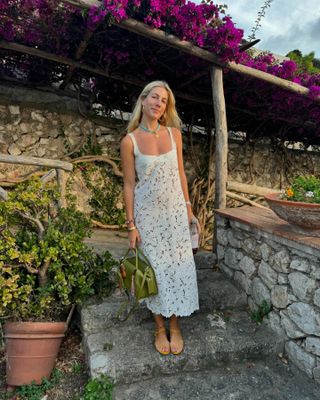 WgvQ9dieWbgTdCaqDj9jui-320-80 5 صيغ الزي لنسخ لليوم التذكاري