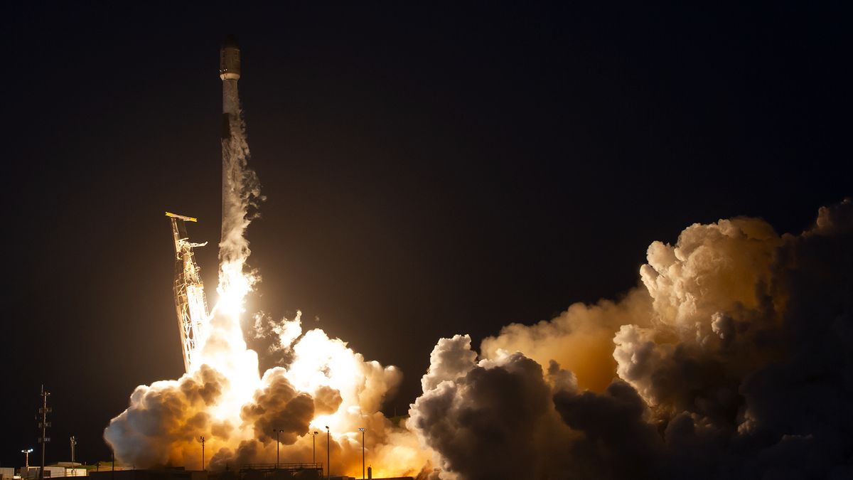 SpaceX Launches Tenth Starlink Mission from California's Vandenberg Space Force Base