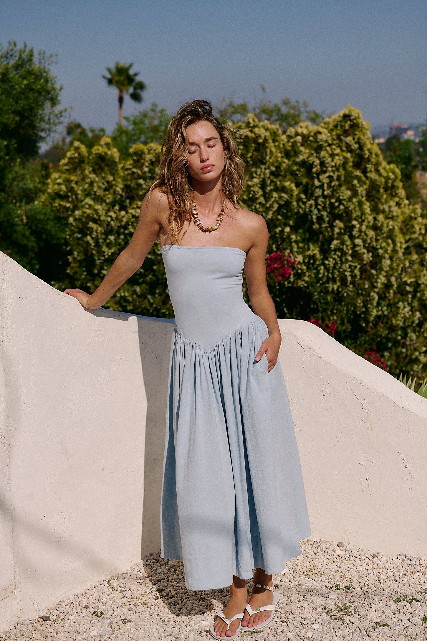 If You Want to Look Elegant This Summer, Consider These 9 Elevated Basics