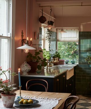 deVOL kitchen in pink and green