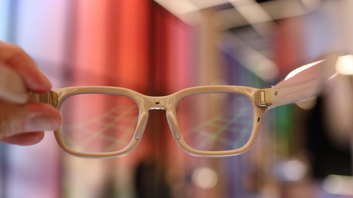 Meta Essilor Luxottica AI Glasses