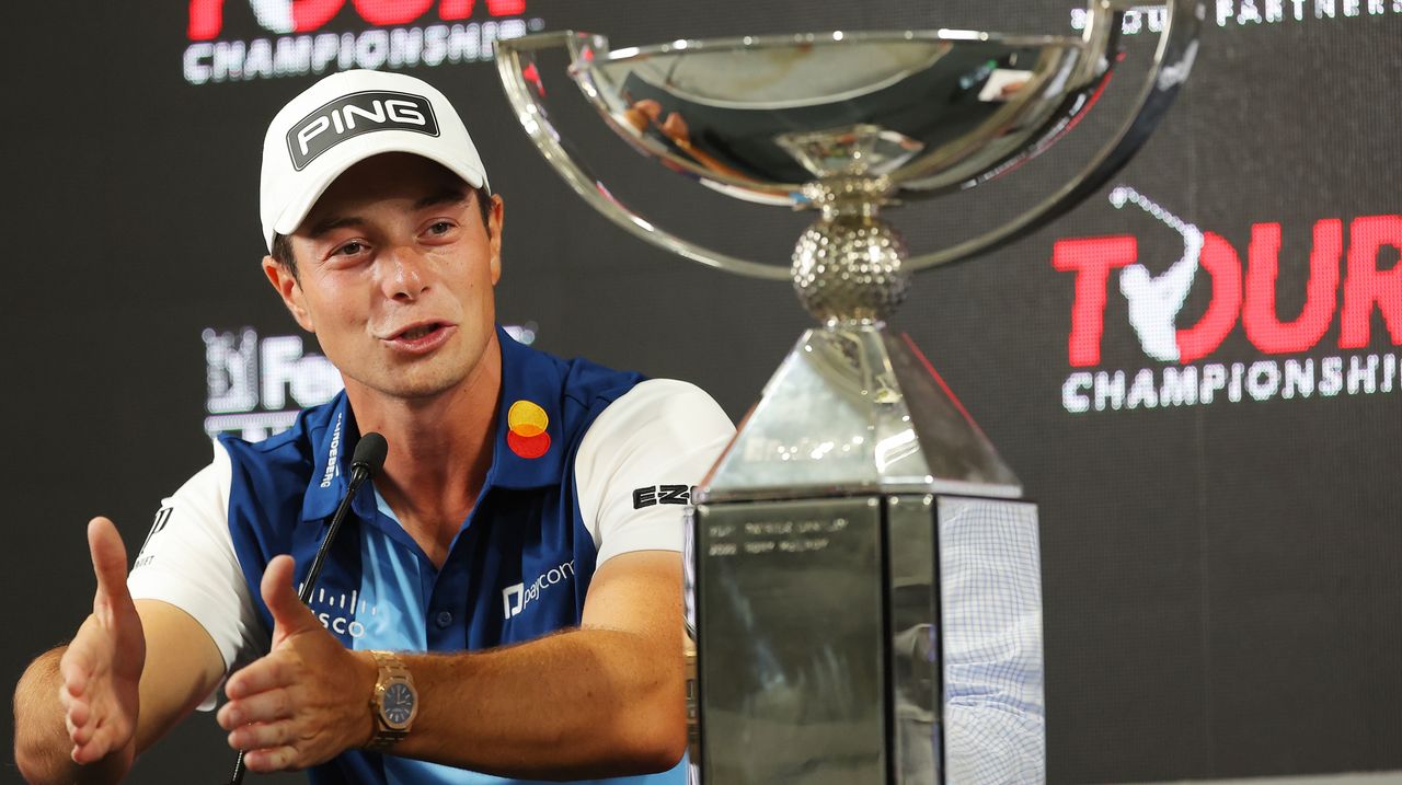 Viktor Hovland wins FedEx Cup