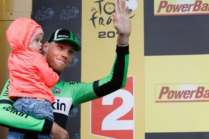 Lars Boom on the podium with his daughter