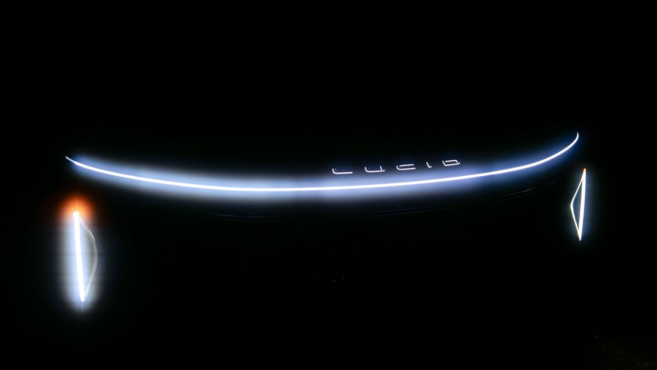 2025 Lucid Air Touring test drive.