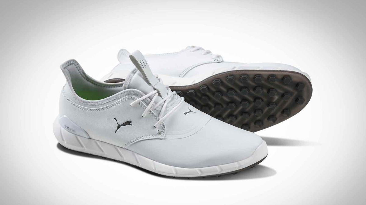 spikeless golf shoes