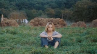 Florence Pugh in Midsommar