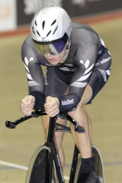 Archbold (New Zealand) on his way to his third victory in the men's Omnium to stretch his overall lead
