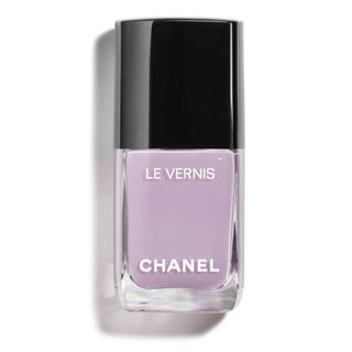 Chanel Le Vernis Nail Colour in 135 Immortelle