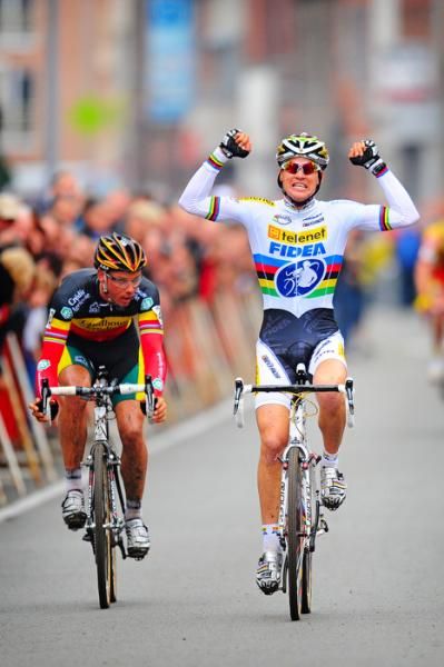 Stybar celebrates a hard-fought win over Sven Nys.
