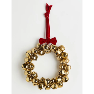 Large bell Christmas wreath from H&M Home.