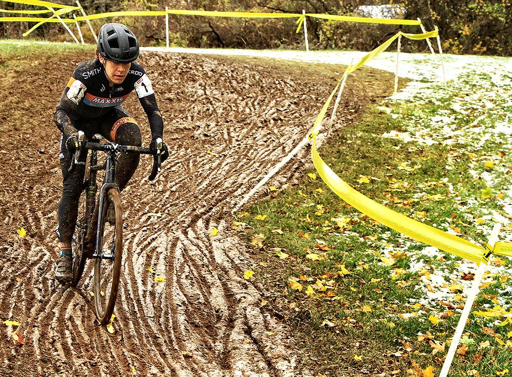 Crystal Anthony (maxxis-shimano pro cyclocross) shows her grit and determination as she fights her way back up to the podium, despite her earlier mishap