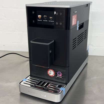 Reviewing KitchenAid's KF4 coffee machine
