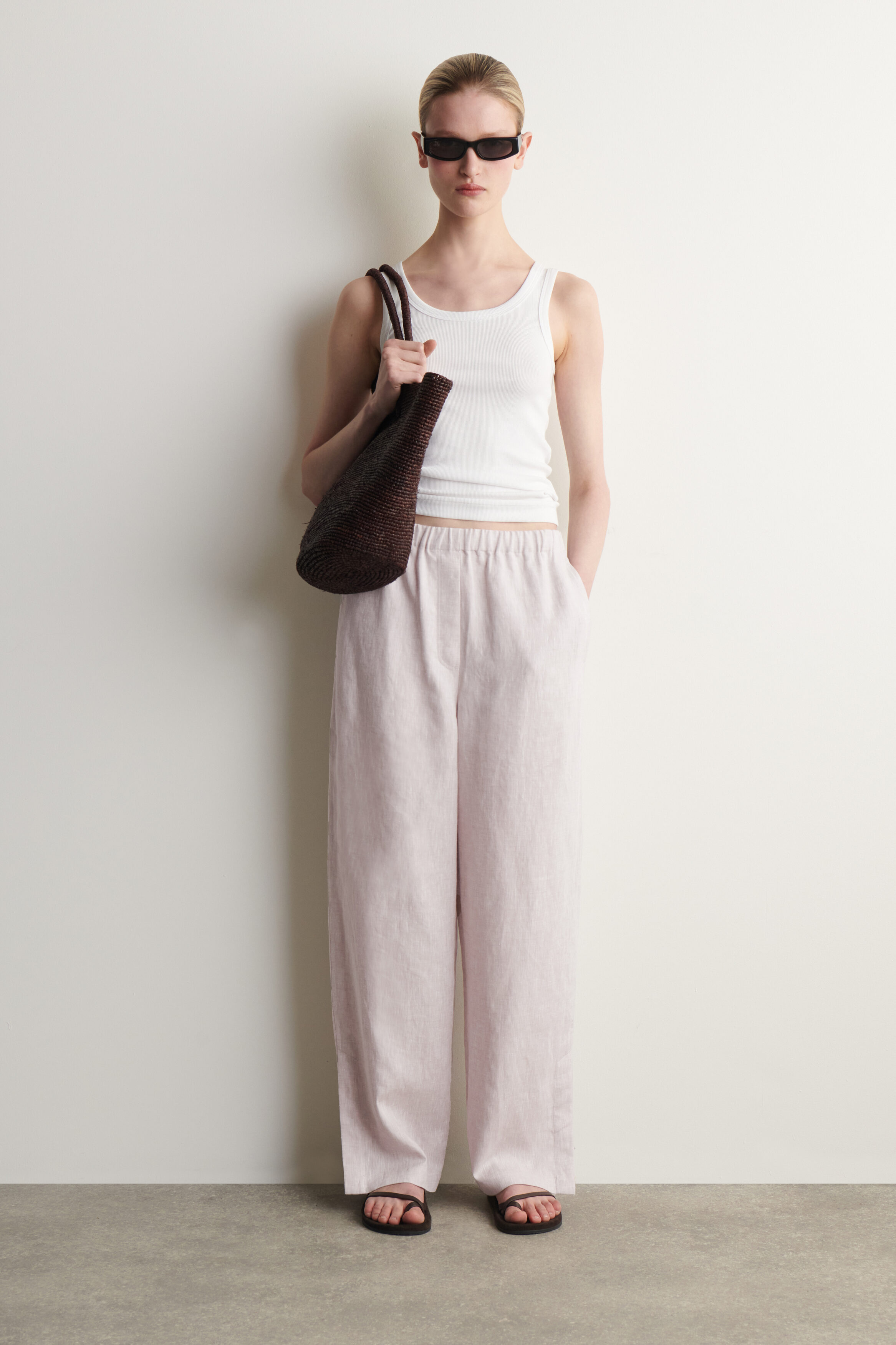 Elasticated Linen Barrel-Leg Pants