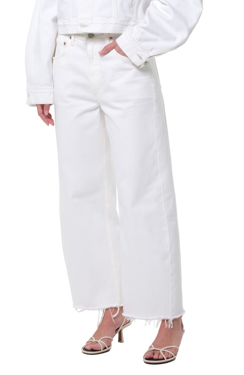 Low Curve Frayed Jeans