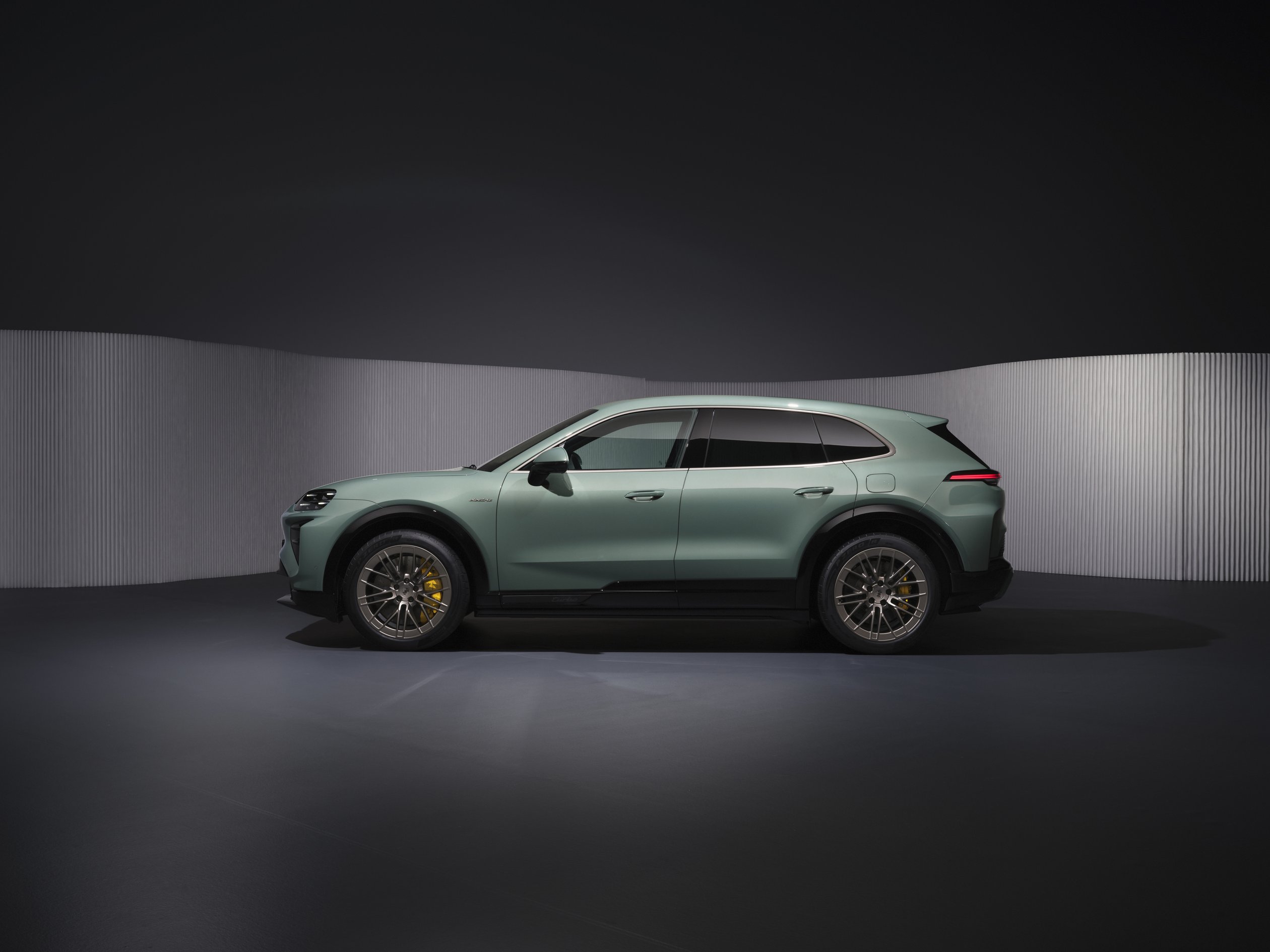 The new Porsche Cayenne Turbo Electric