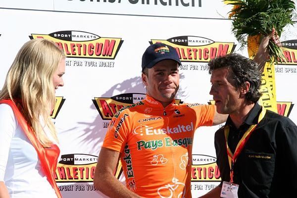 Aitor Gonzalez (Euskaltel-Euskadi) on the podium.
