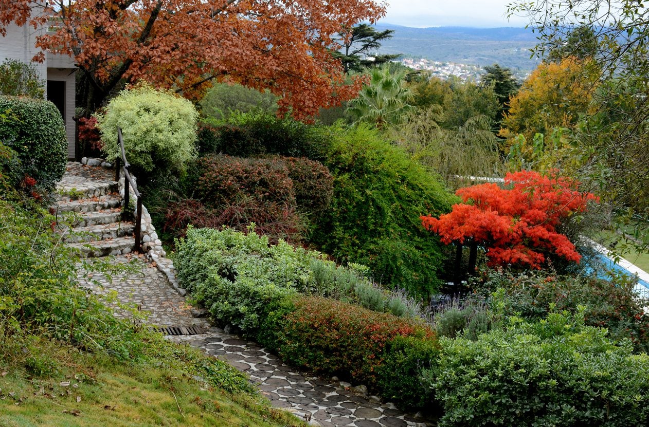 Lessons from The Hills: Gardening on Rocky and Steep Slopes, Gardening, Hudson Valley