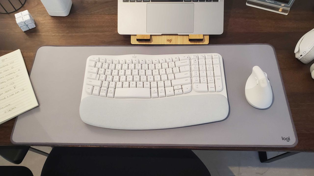 white keyboard