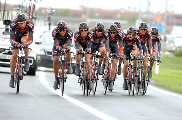 Caisse d'Epargne in action during stage four.