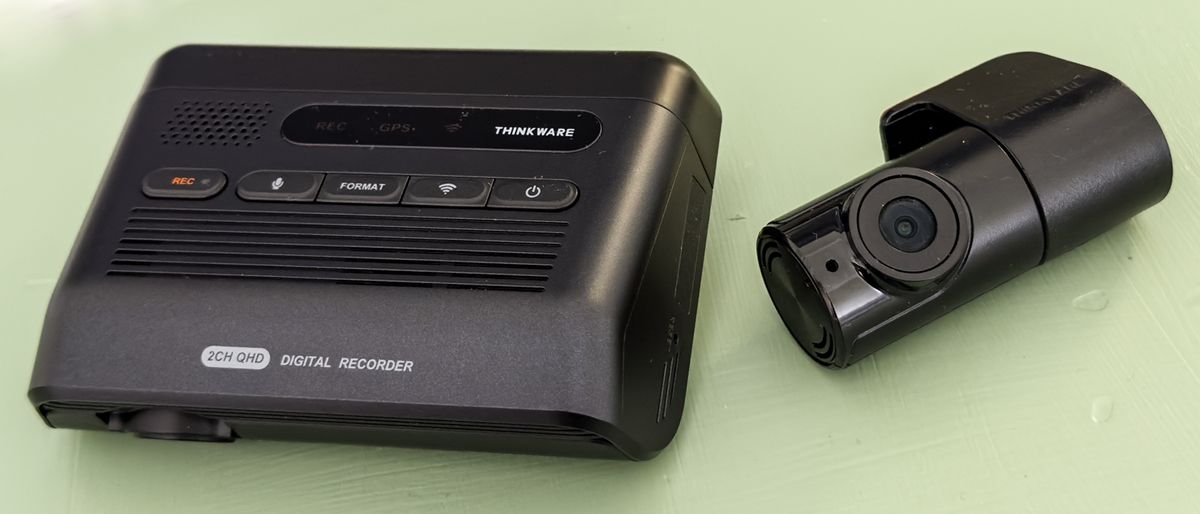 Thinkware Q1000 dash cam review