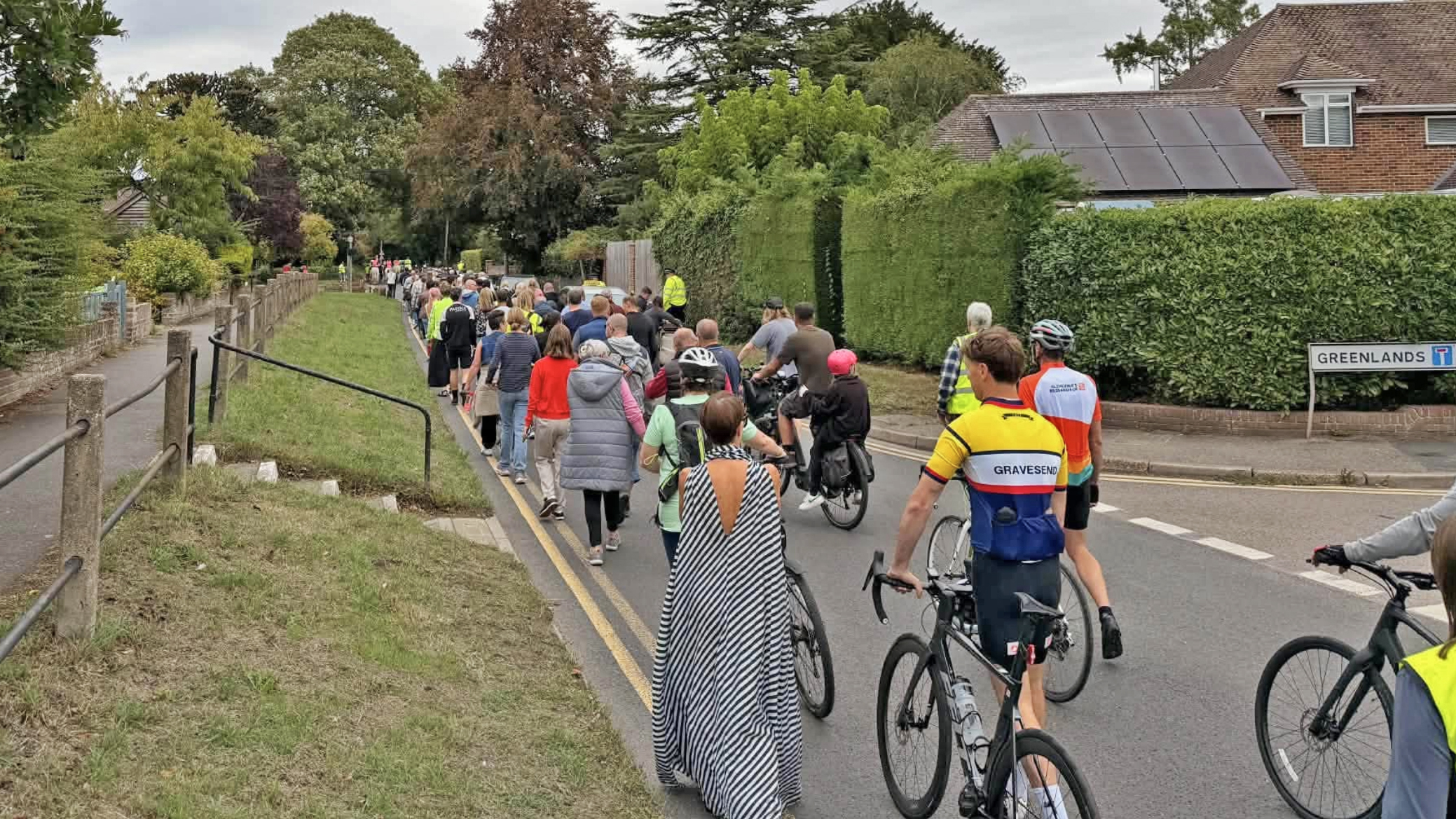 Cyclists at the Pass wide and slow ride in Kent