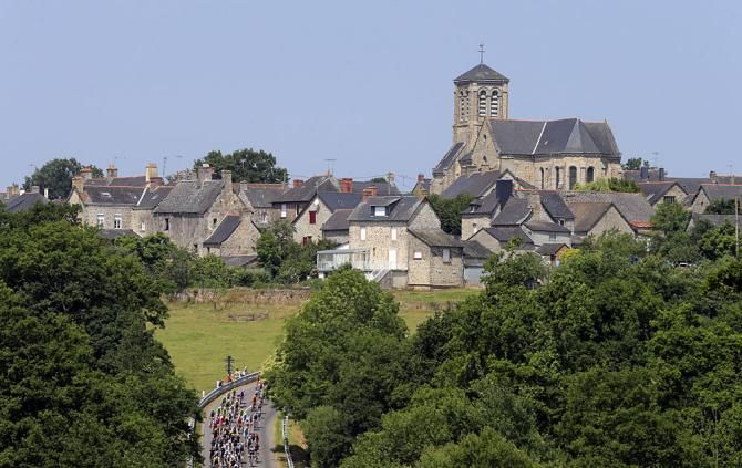 The Tour de France peloton in Tours