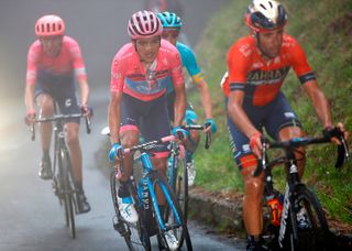 Richard Carapaz rides alongside Vincenzo Nibali during stage 16 at the giro
