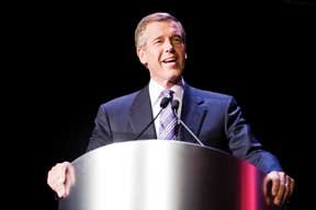 167975-B_C_Hall_of_Fame_host_Brian_Williams_288x192.jpg