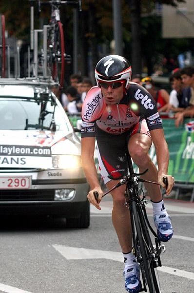 Cadel Evans (Predictor Lotto) rode very well but in the end fell just short of saving 3rd overall.