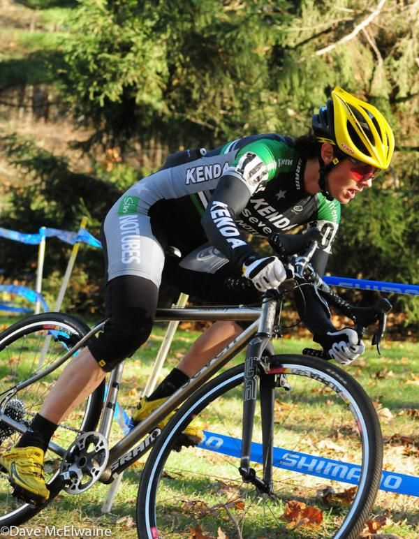 Mary McConneloug (Kenda-Seven-NoTubes) chasing Anthony