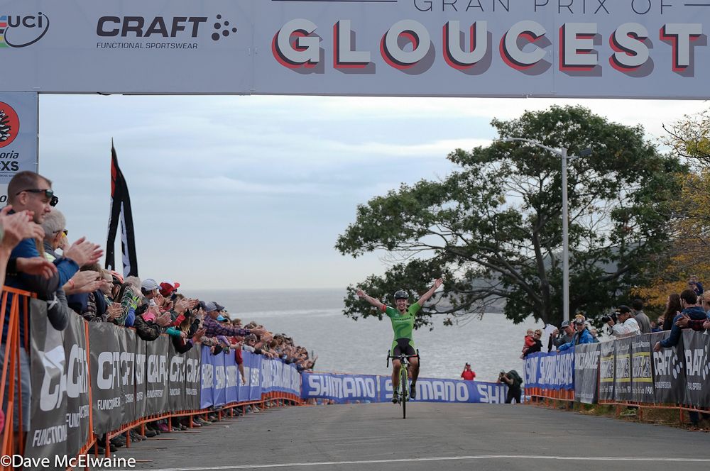 Emma White (Cannondale) takes the win at Gloucester