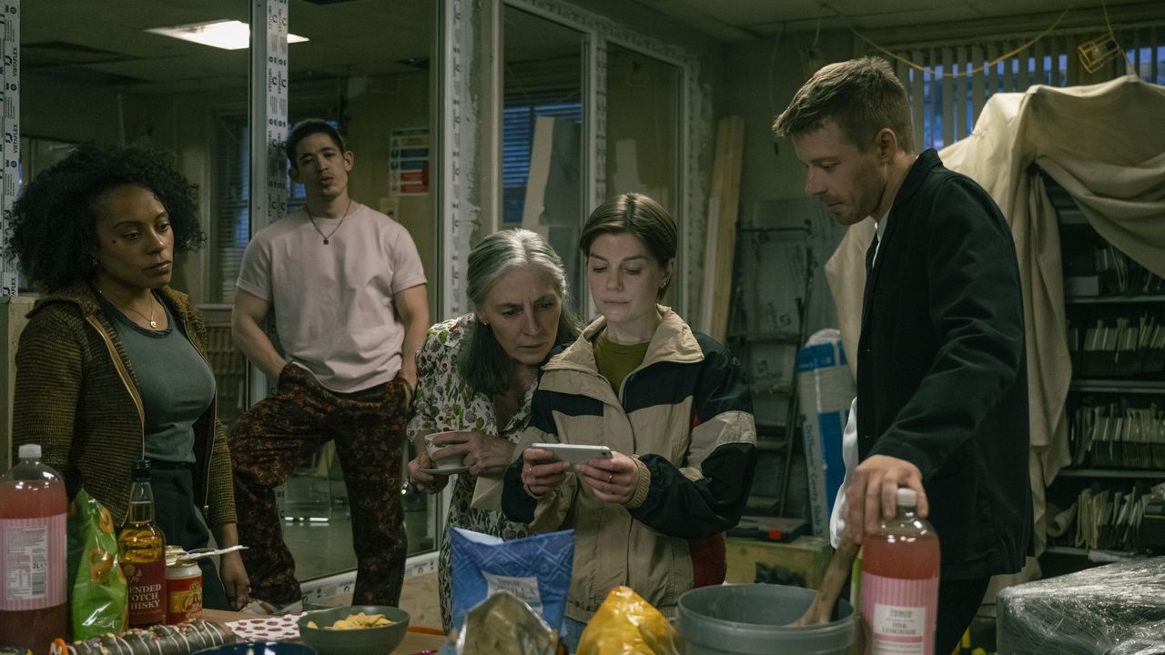 Rosalind Eleazar, Christopher Chung, Saskia Reeves, Aimee-Ffion Edwards and Jack Lowden in Slow Horses