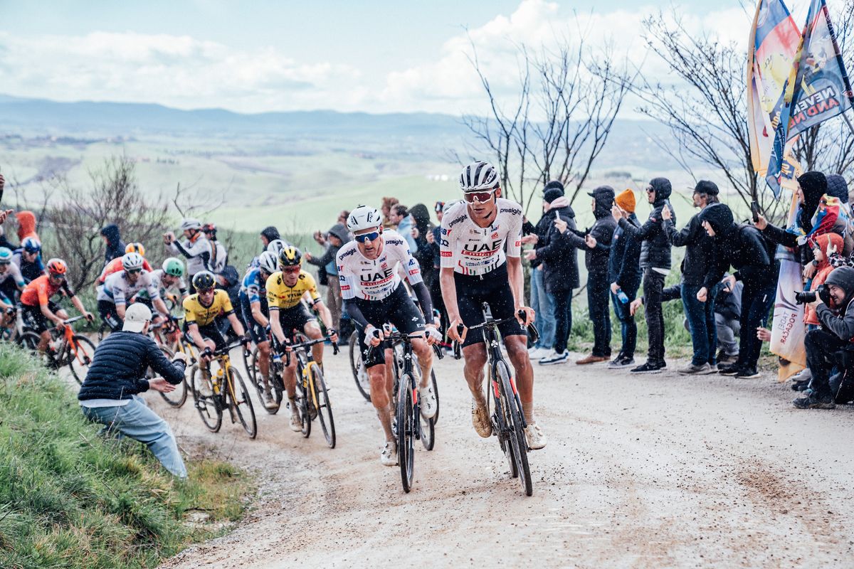 The riders take on Strade Bianche 2024