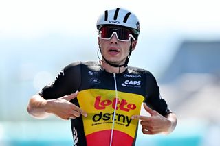 Arnaud De Lie wins for Lotto Dsnty at the Renewi Tour 