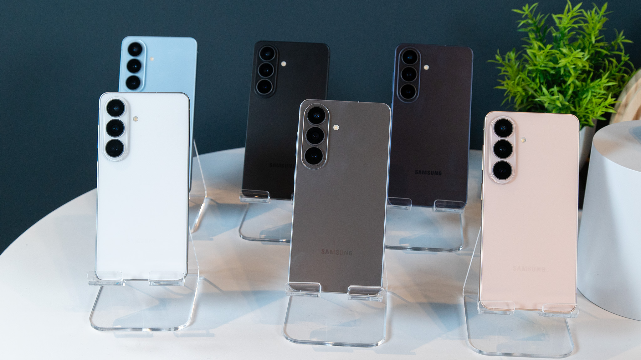 All Samsung Galaxy S26 colors available at launch