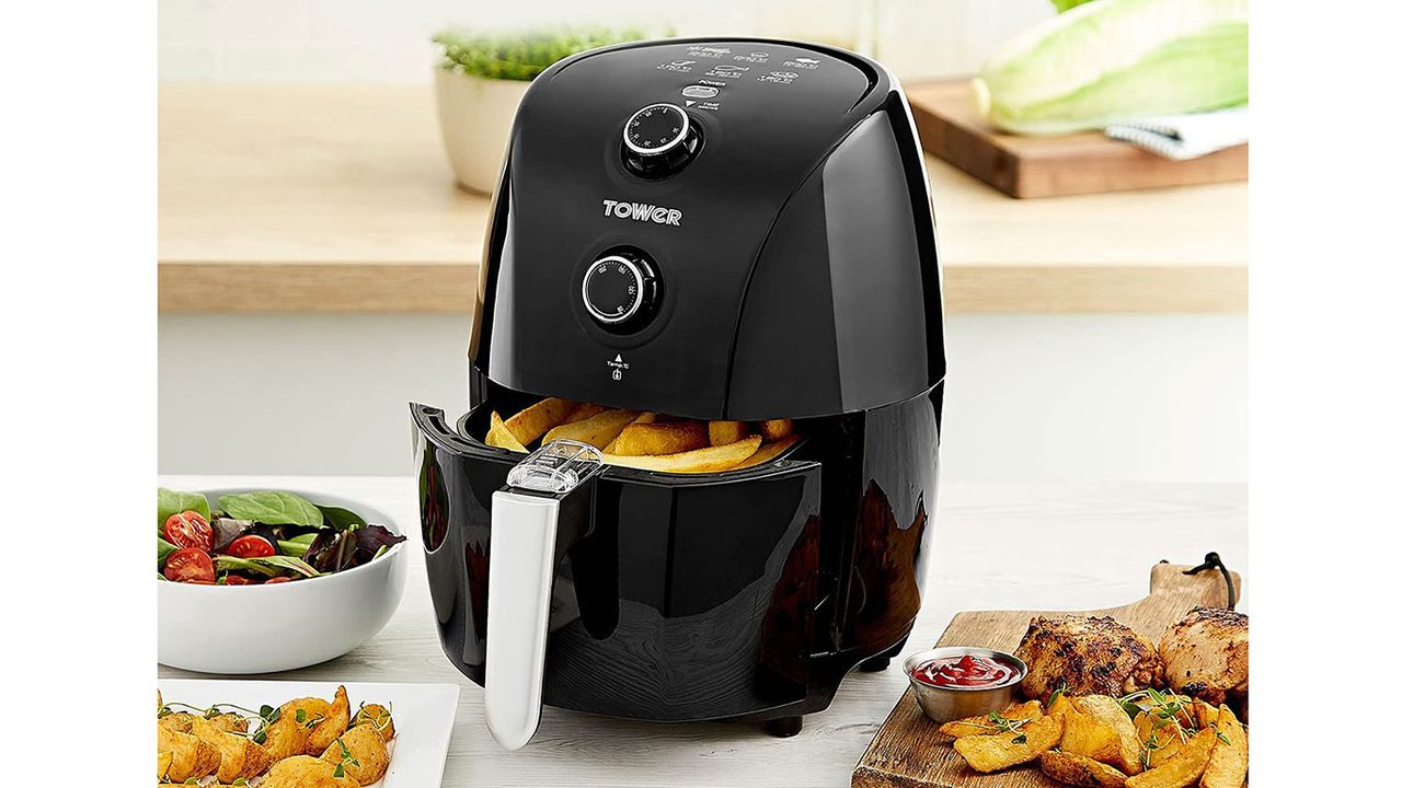 Tower Compact air fryer review A small but fast and efficient