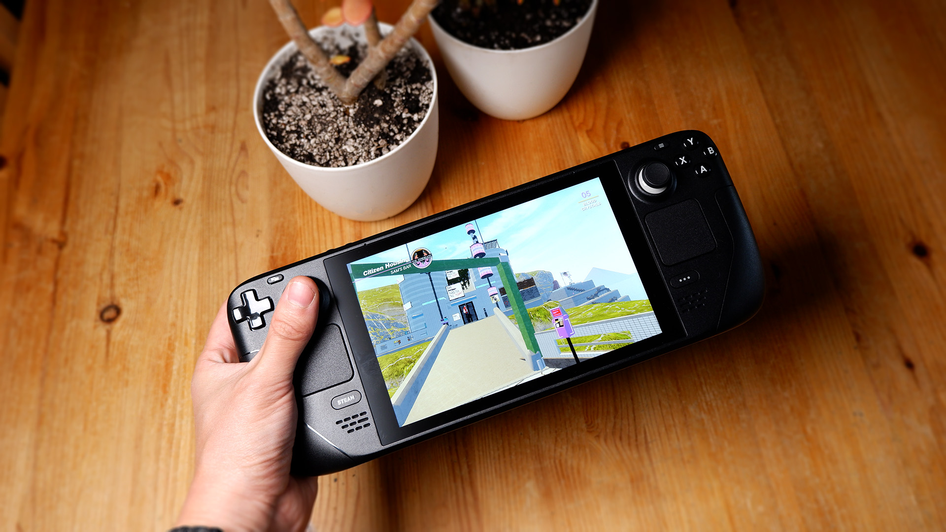 Steam Deck: Valve finally makes powerful gaming handheld freely
