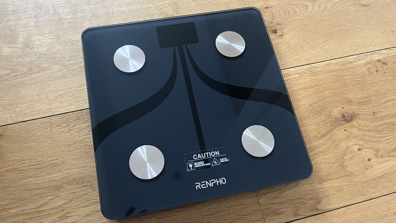 Renpho smart scale being tested by Live Science contributor Maddy Bidulph