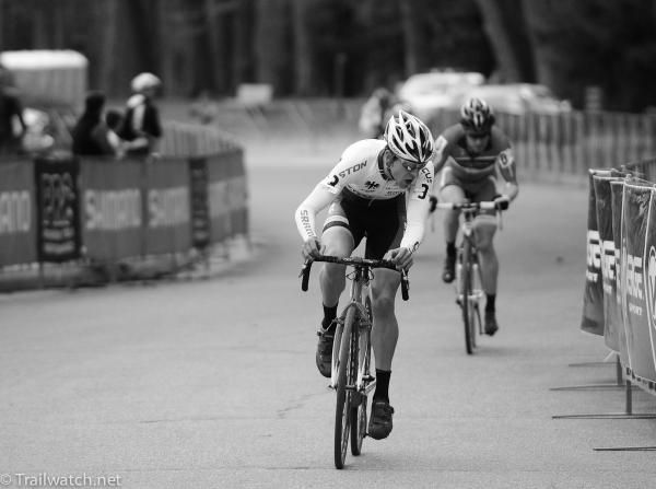 Jeremy Durrin (JAM Fund/NCC/Vittoria) checks behind him with one lap to go
