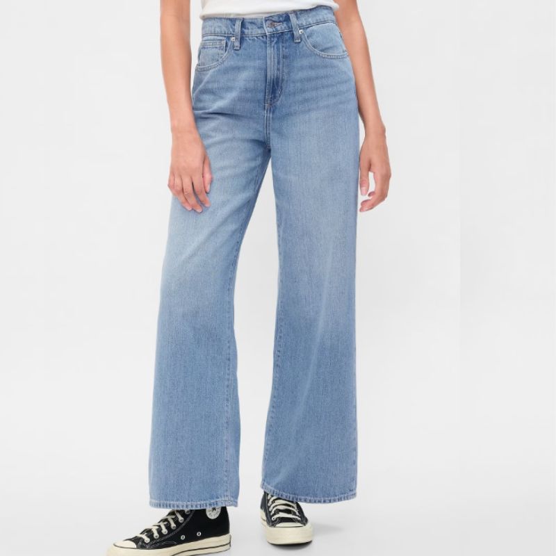 light wash jeans
