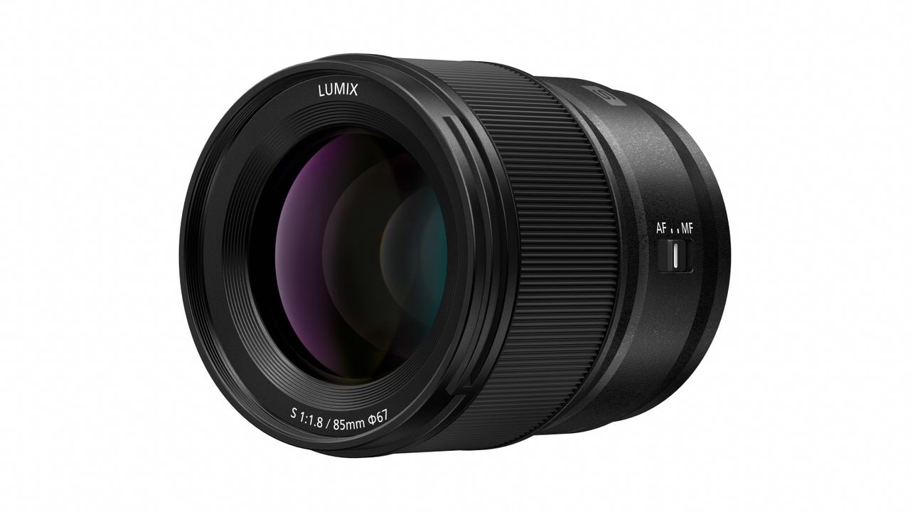 Panasonic S 85mm f/1.8