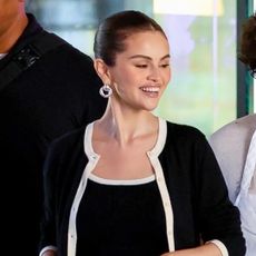 Selena Gomez pulled off the capri pant trend with a dark denim pair in California