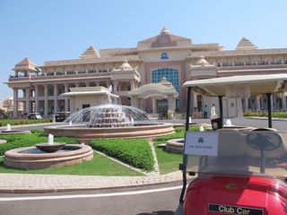 The luxurious ITC Grand Bharat is adjacent to the 27-hole Classic Golf Course