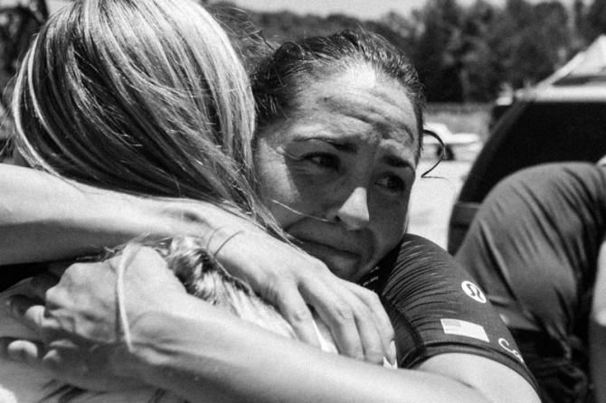 Carmen Small (Specialized-Lululemon) realizes she's the new National Champion.