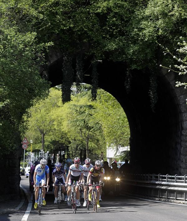The 13-man break of the day during stage two.