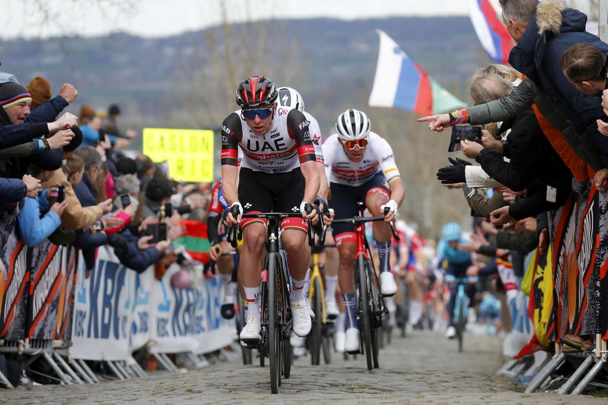 Ronde van Vlaanderen 2022 - Tour of Flanders - 106th Edition - Antwerp - Oudenaarde 272,5 km - 03/04/2022 - Oude Kwaremont - Tadej Pogacar (SLO - UAE Team Emirates) - photo Dion Kerckhoffs/CV/SprintCyclingAgency&Acirc;&copy;2022